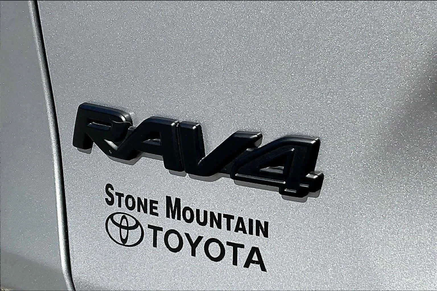 Used 2025 Silver Sky Metallic Toyota XLE image 30