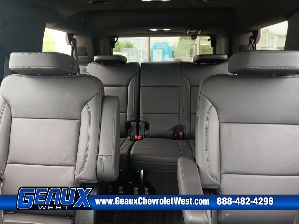 Used 2024 Gray Chevrolet Z71 image 23