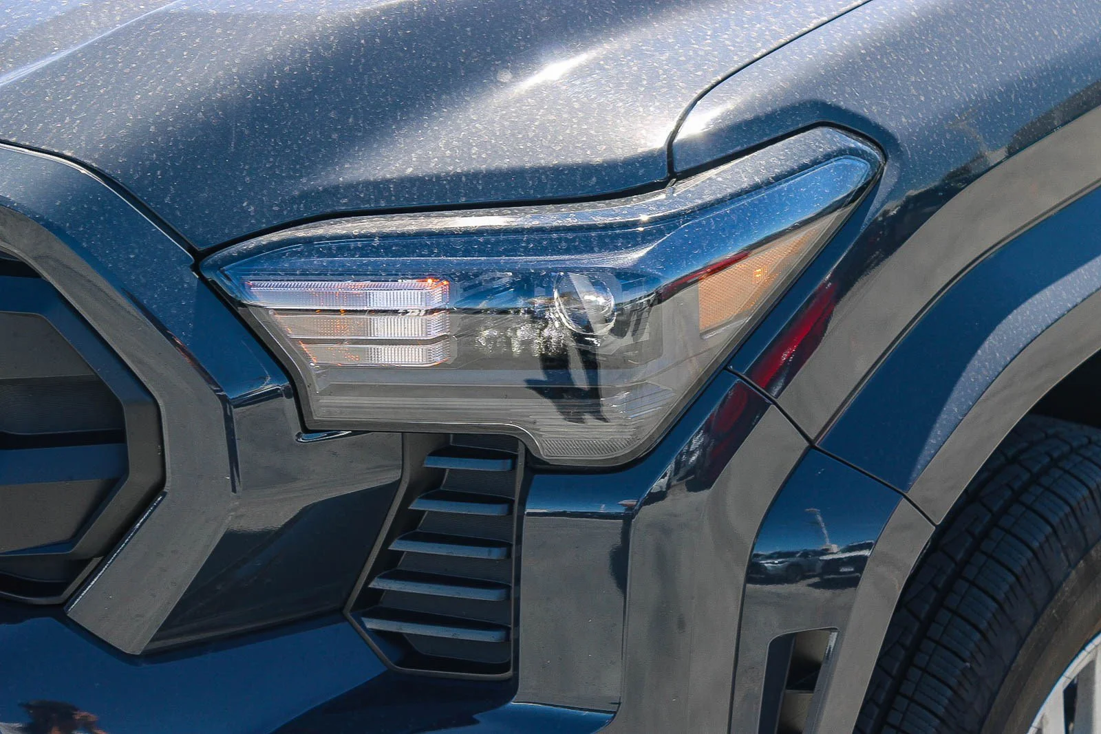 2026 Toyota Tacoma SR5 - Photo 4
