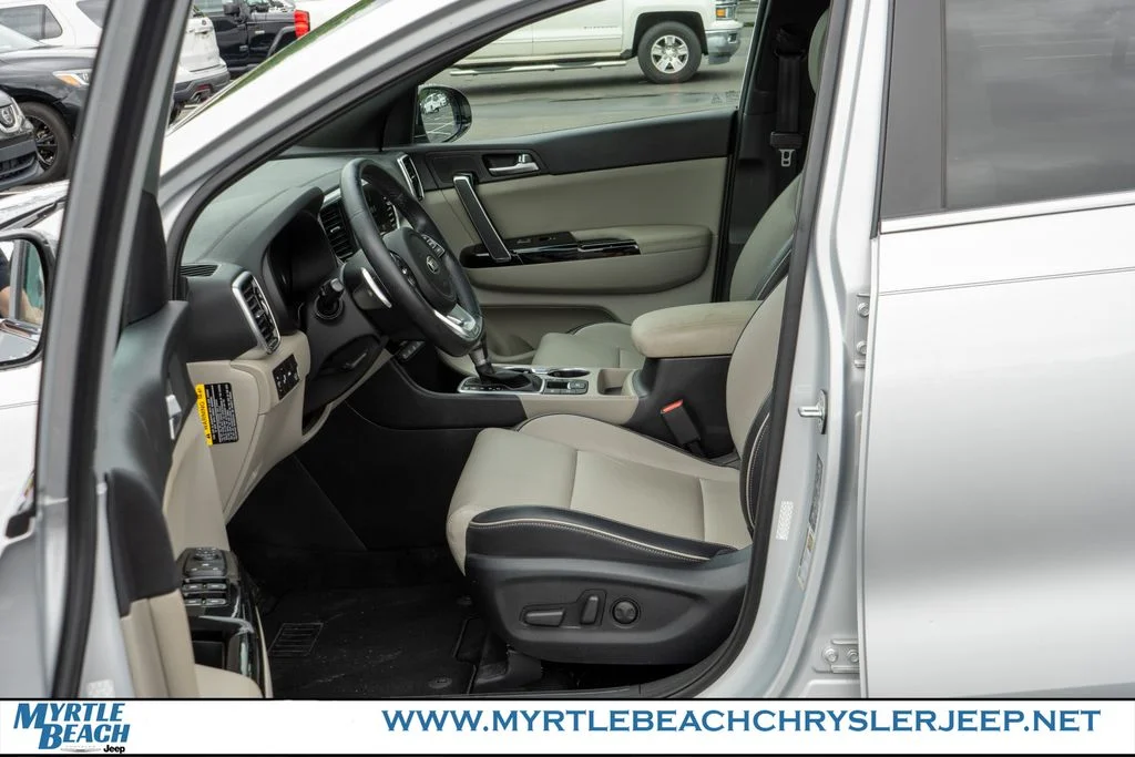 Used 2022 Sparkling Silver Kia SX image 17