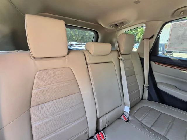 Used 2019  Honda Touring image 16