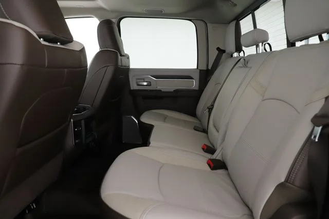New 2026 Bright White Clear-Coat Exterior Paint RAM Laramie image 31