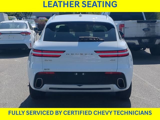 Used 2025 White Genesis 2.5T image 7