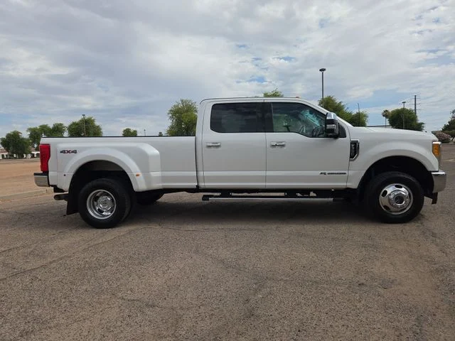 Used 2017 White Ford Lariat image 8