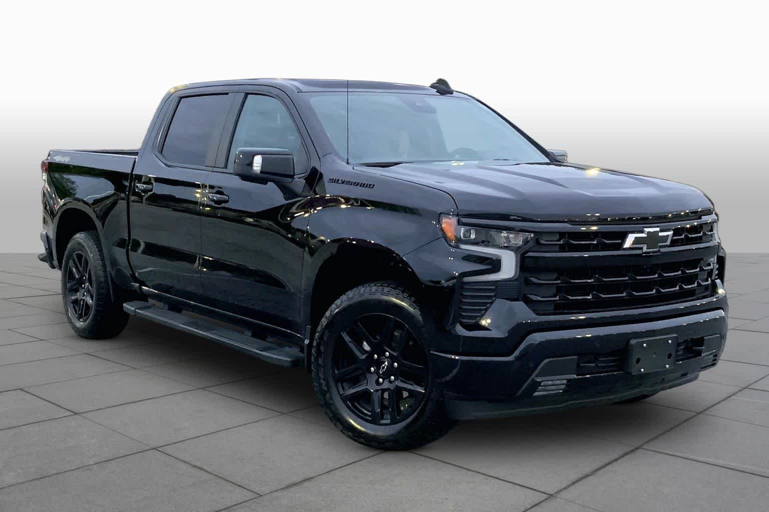 Used 2025 Black Chevrolet RST image 3