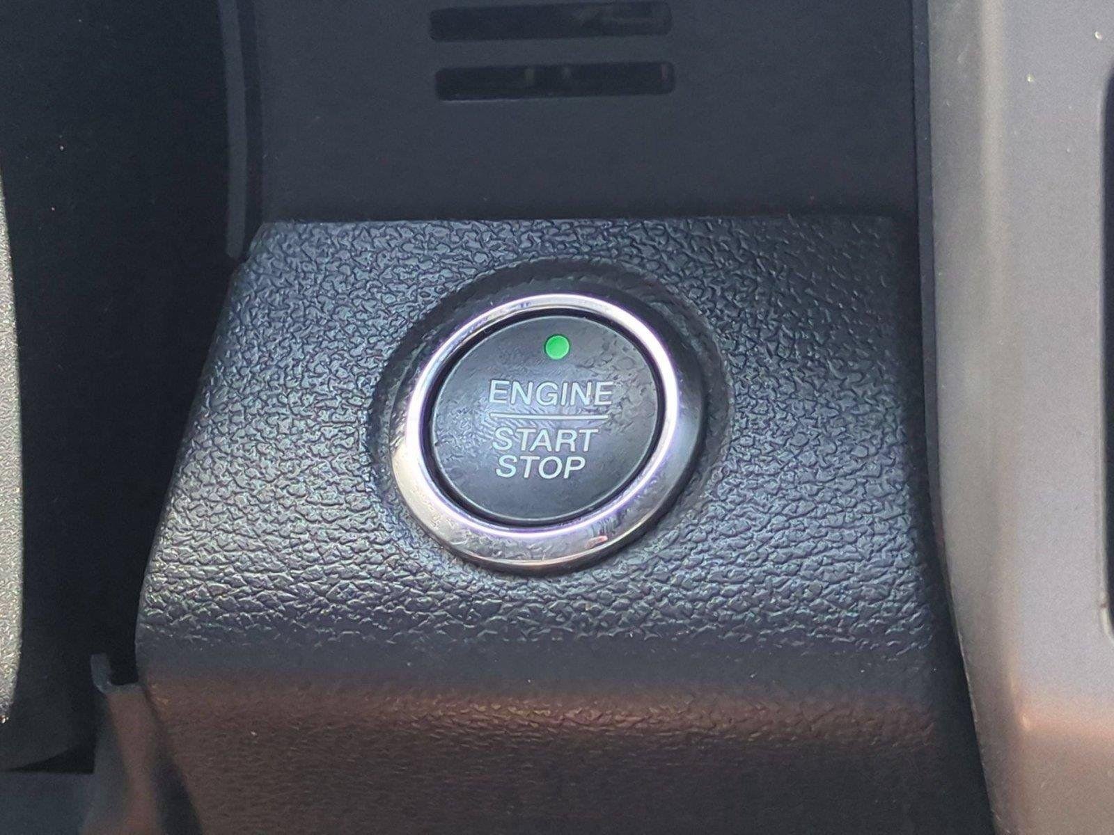 Used 2015 Magnetic Metallic Ford Lariat image 30