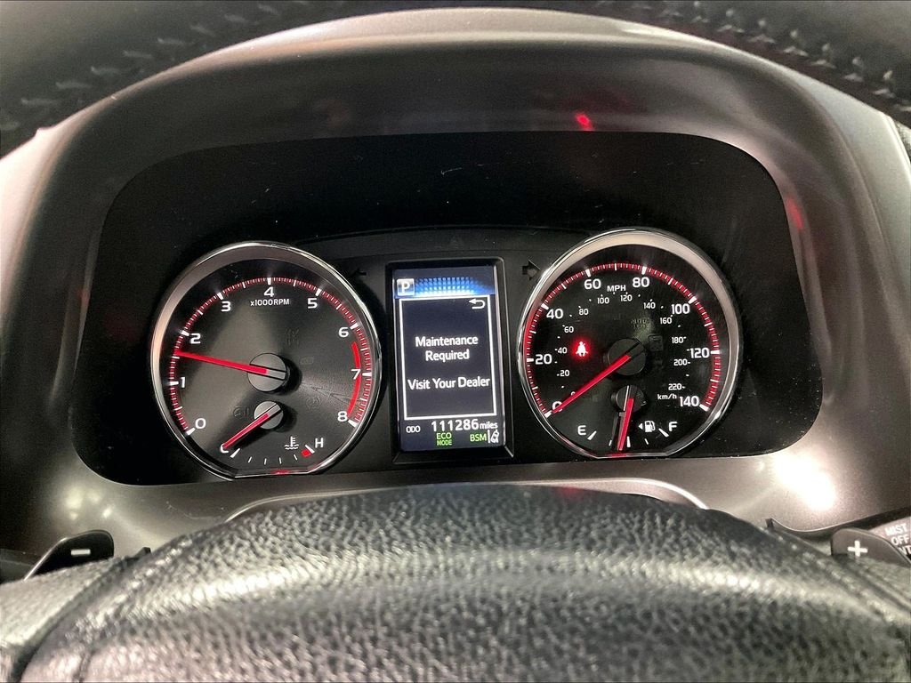 Used 2018 Silver Toyota SE image 25