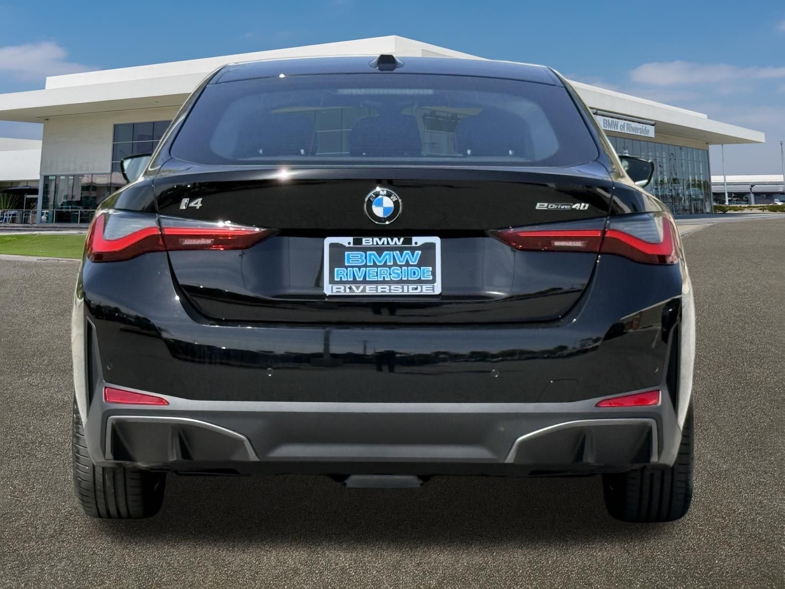 New 2026 Jet Black BMW eDrive40 image 9