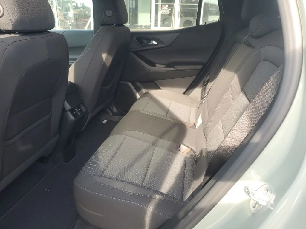 Used 2025 Green Chevrolet LT image 14