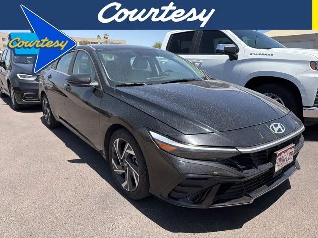 2025 Hyundai Elantra's photo