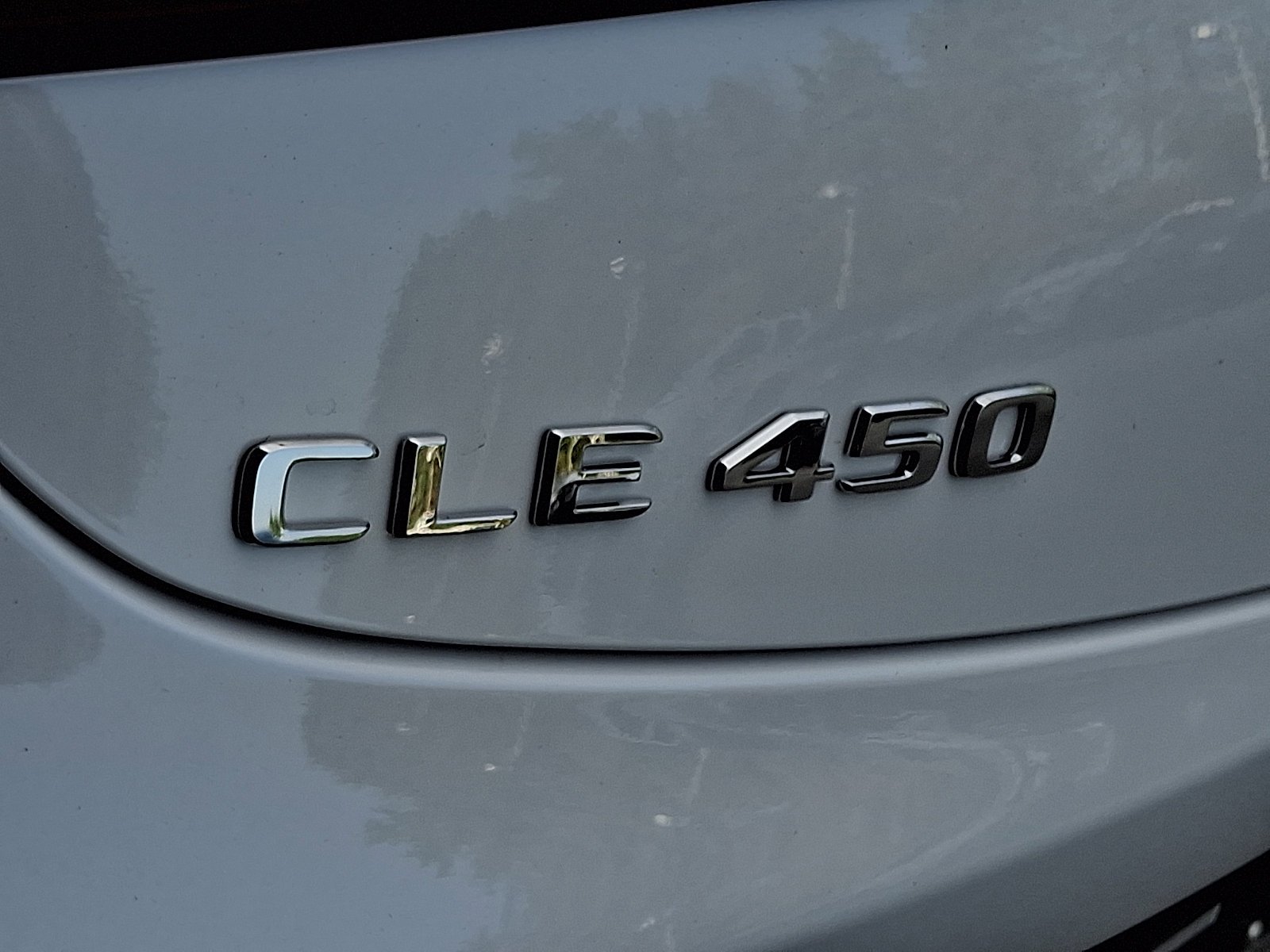New 2026 MANUFAKTUR Moonlight White Metallic Mercedes-Benz CLE 450 image 42