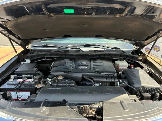Used 2019 Super Black Nissan Platinum image 16