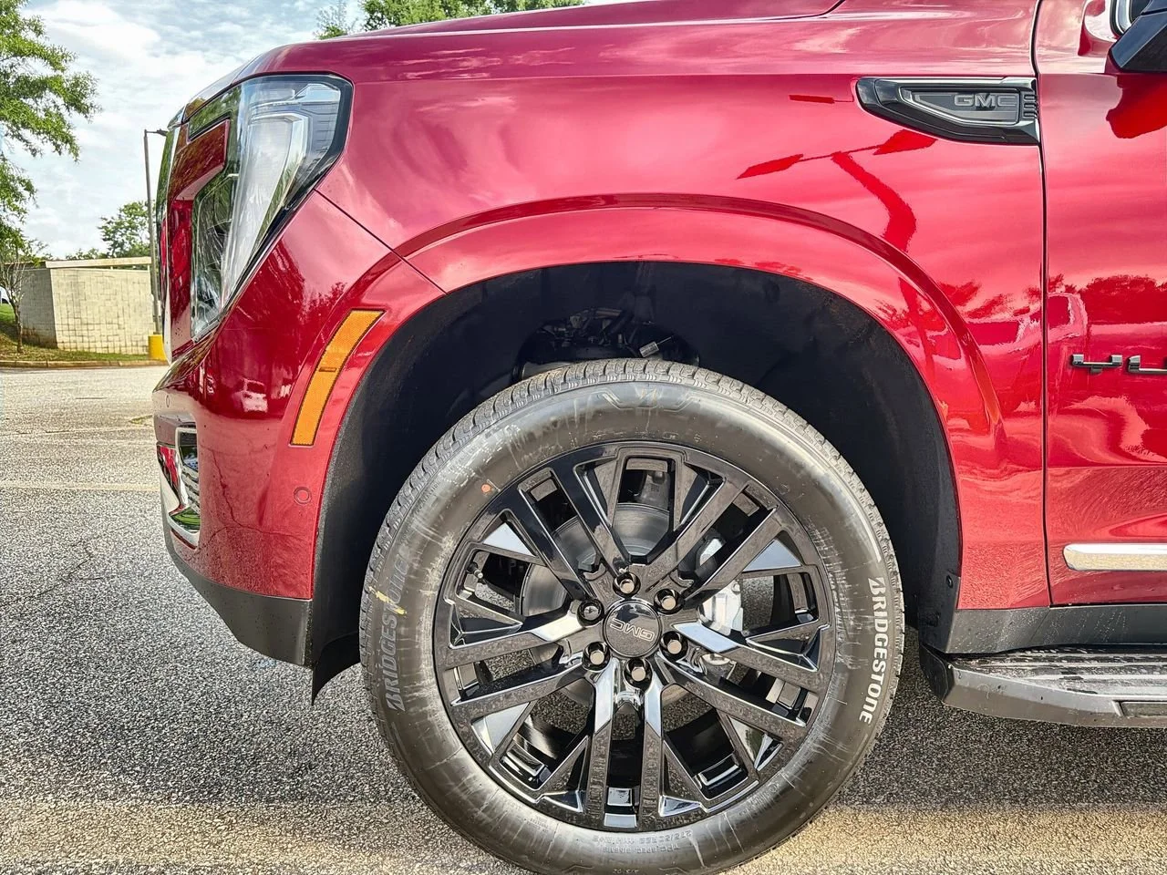 New 2026 Volcanic Red Tintcoat GMC Elevation image 28