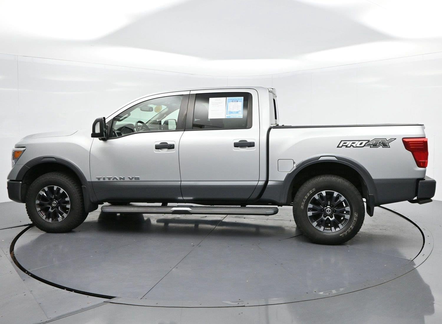 Used 2018 Brilliant Silver Nissan PRO-4X image 4