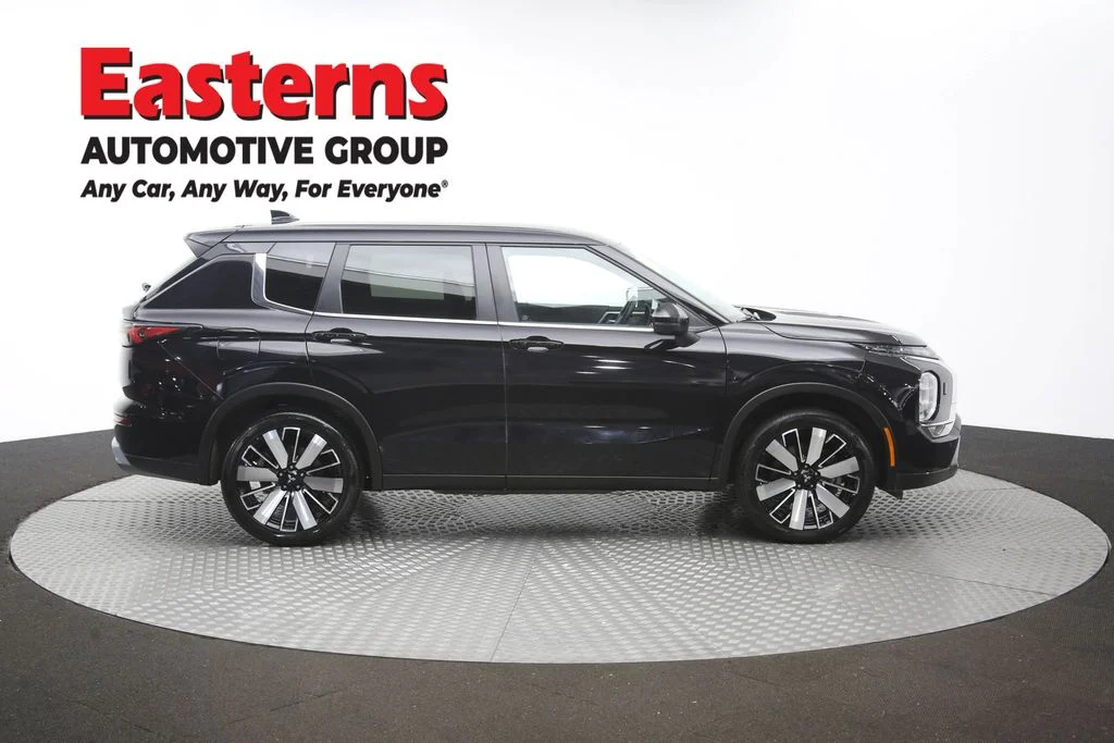 Used 2025 Black Mitsubishi SE image 46