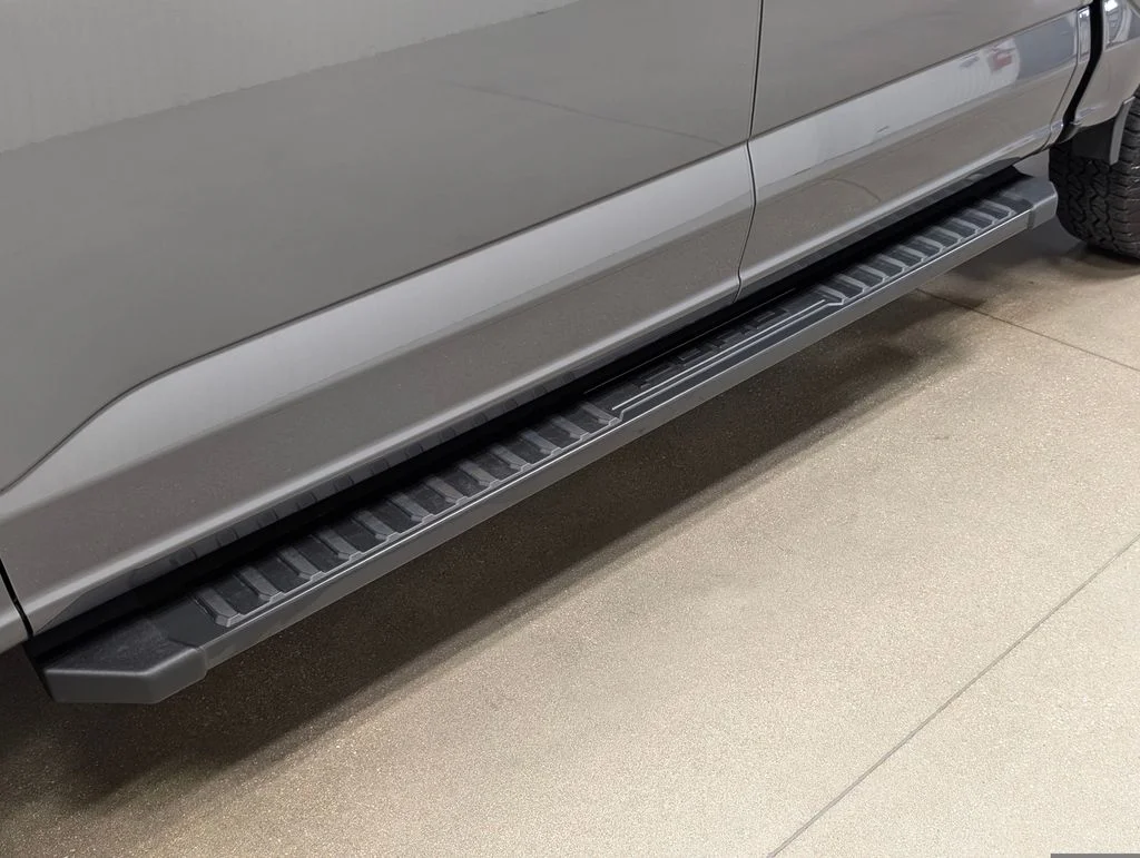 New 2026 Carbonized Gray Metallic Ford XLT image 21