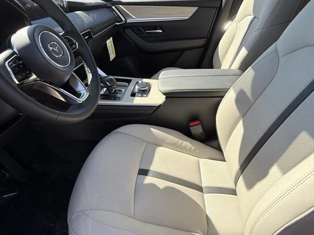 2025 Mazda CX-90 Preferred Package - Photo 9