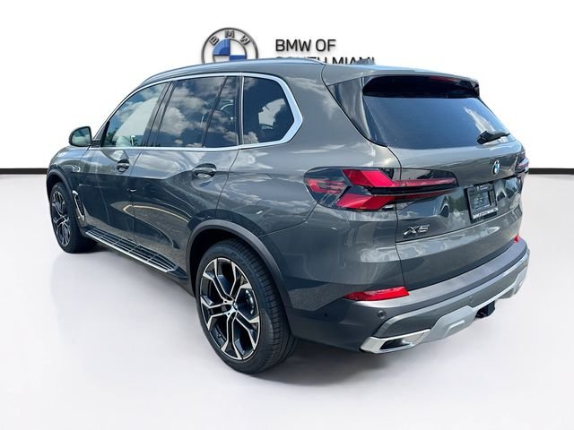 New 2026 Gray BMW sDrive40i image 4