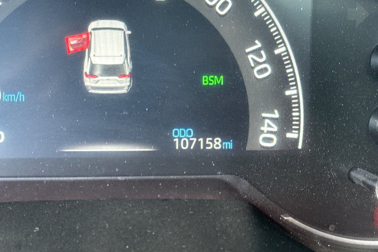 Certified Used 2023  Toyota XLE Premium image 3
