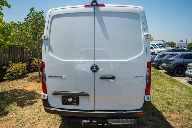 New 2026 Arctic White Mercedes-Benz Cargo 144 WB image 6