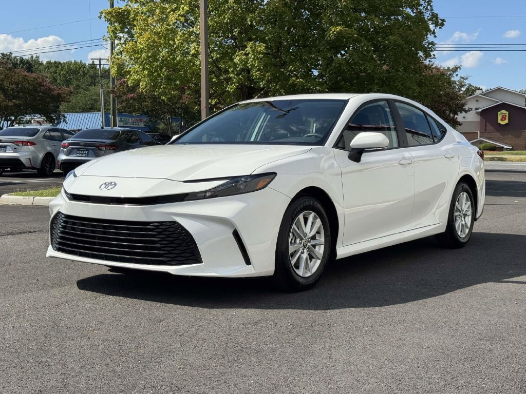 Used 2026 White Toyota LE image 25