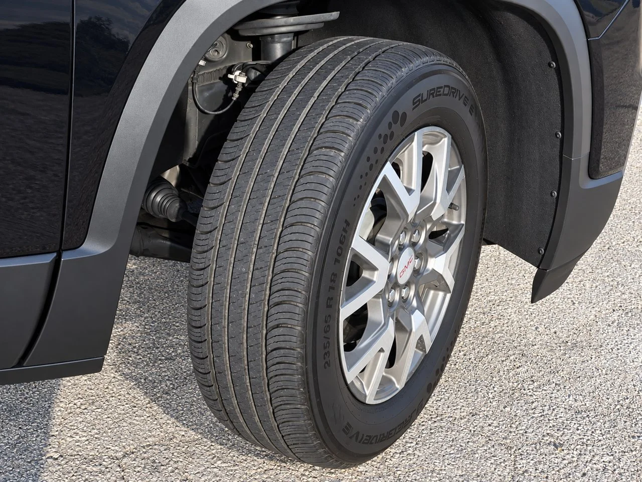 Used 2022 Ebony Twilight GMC SLE image 8