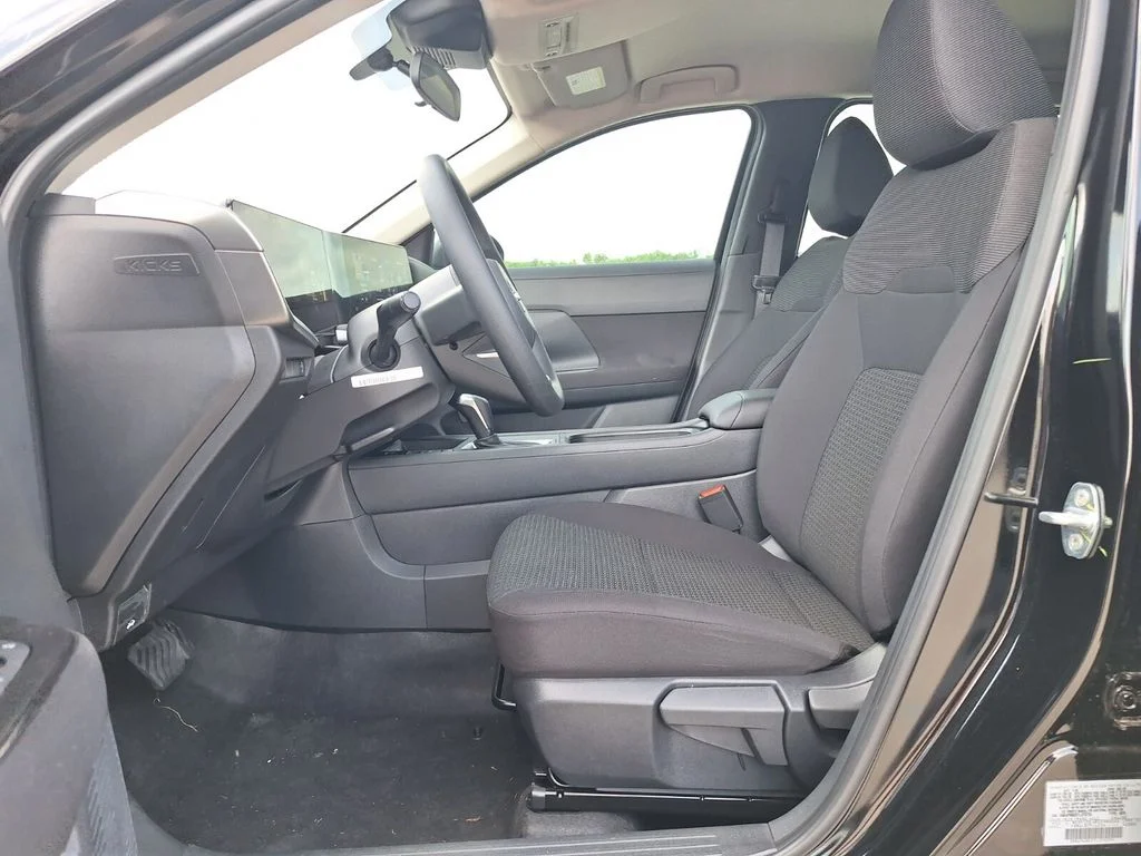 2026 Nissan KICKS S - Photo 11