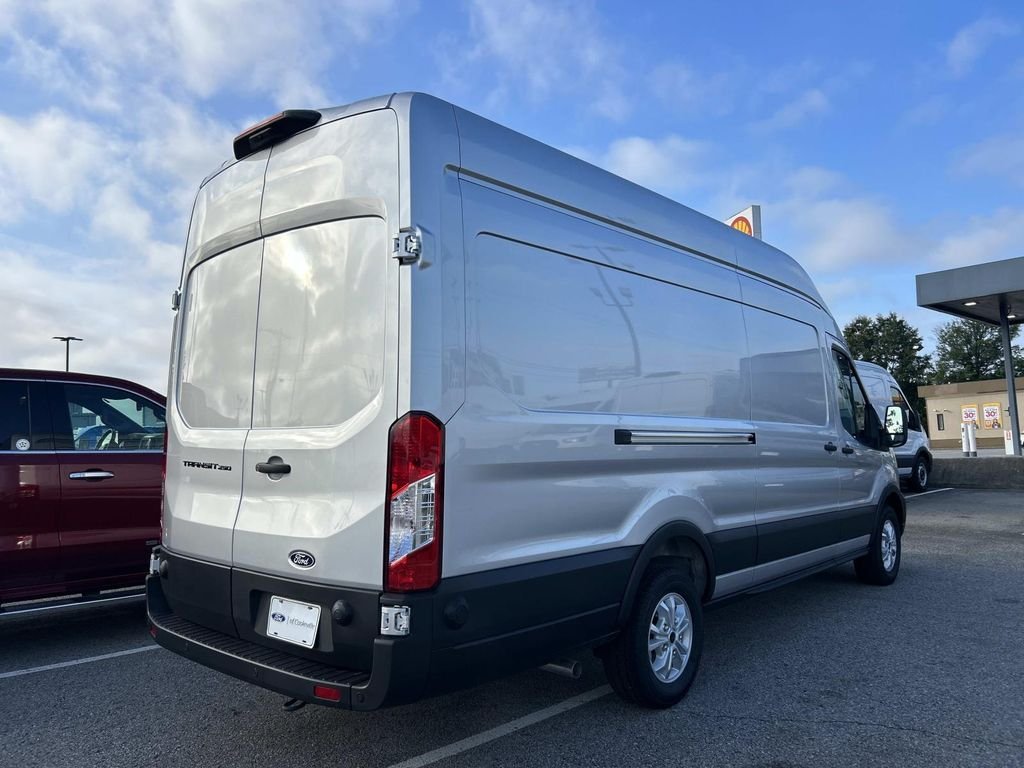 New 2026 Ingot Silver Metallic Ford Cargo Van image 4