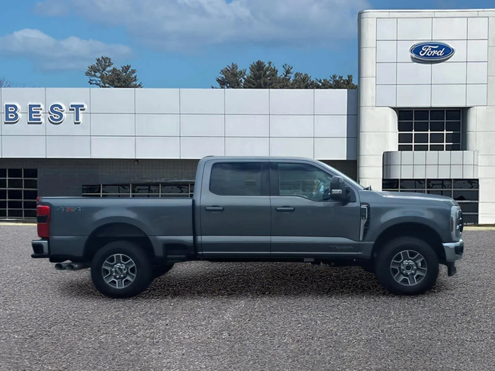 Used 2024 Carbonized Gray Metallic Ford LARIAT image 8
