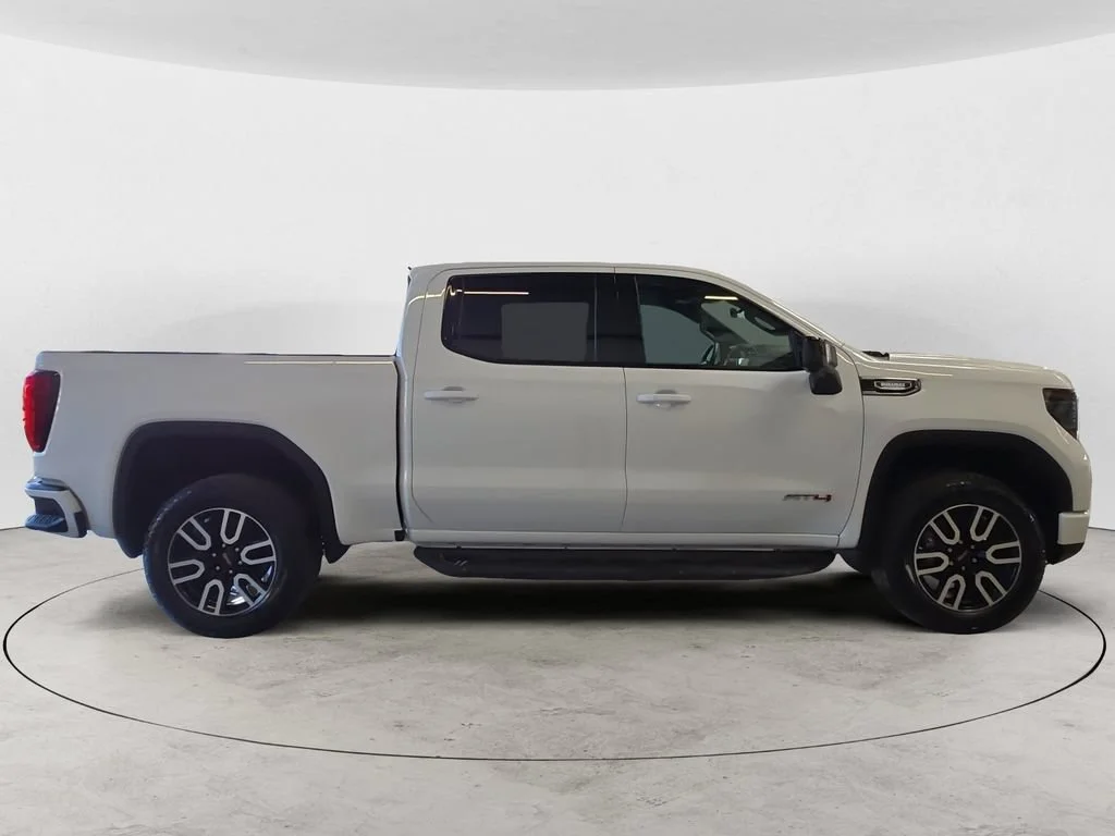 Certified Used 2025 Summit White GMC AT4 image 4