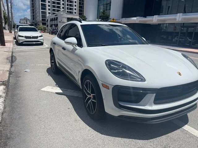 Used 2022 White Porsche Base image 3