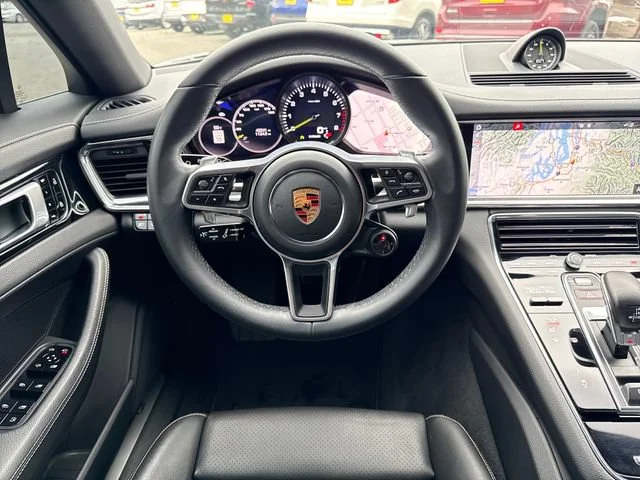 Used 2020 Black Porsche 4 E-Hybrid image 18