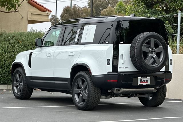 New 2026 Fuji White Land Rover S image 3
