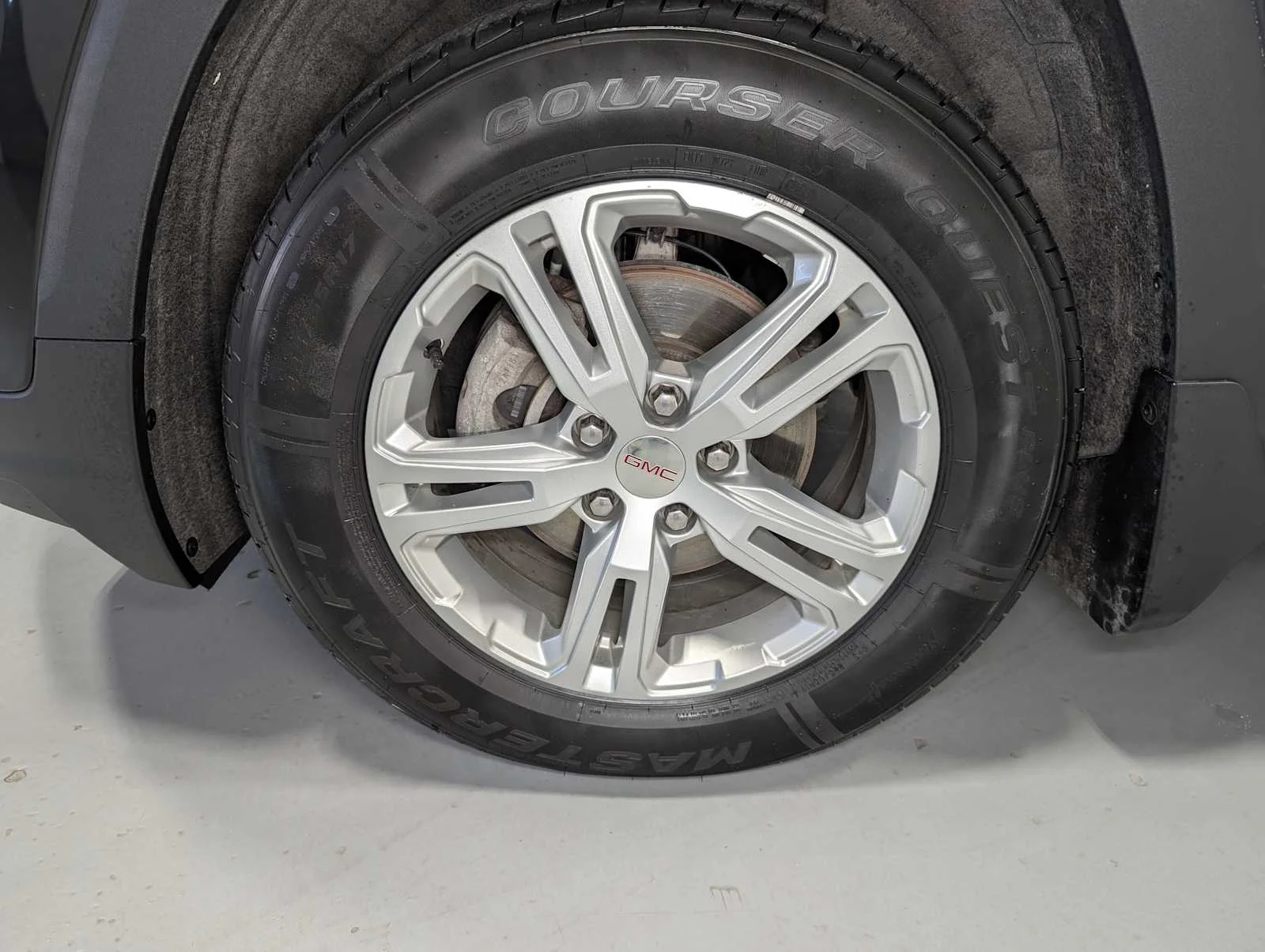 Used 2022 Ebony Twilight Metallic GMC SLE image 3