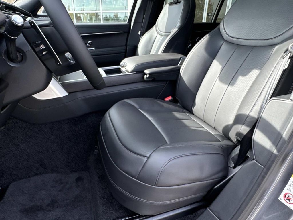 New 2026 Eiger Grey LAND ROVER SE LWB 7-Seats / V8 image 10