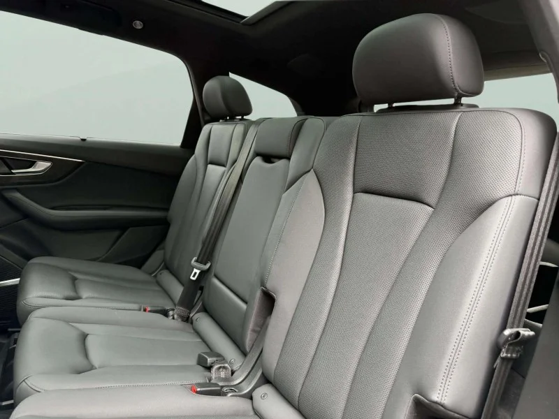 Used 2021  Audi Premium Plus image 23