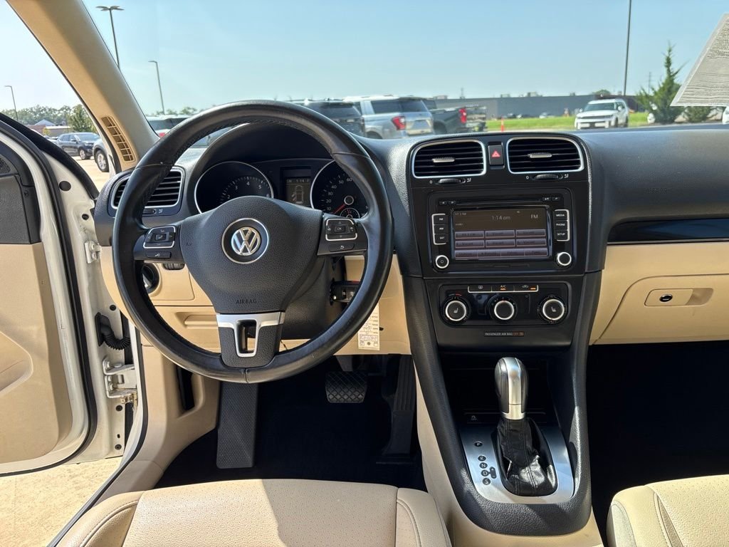 Used 2013 Candy White Volkswagen 2.5L SE image 34