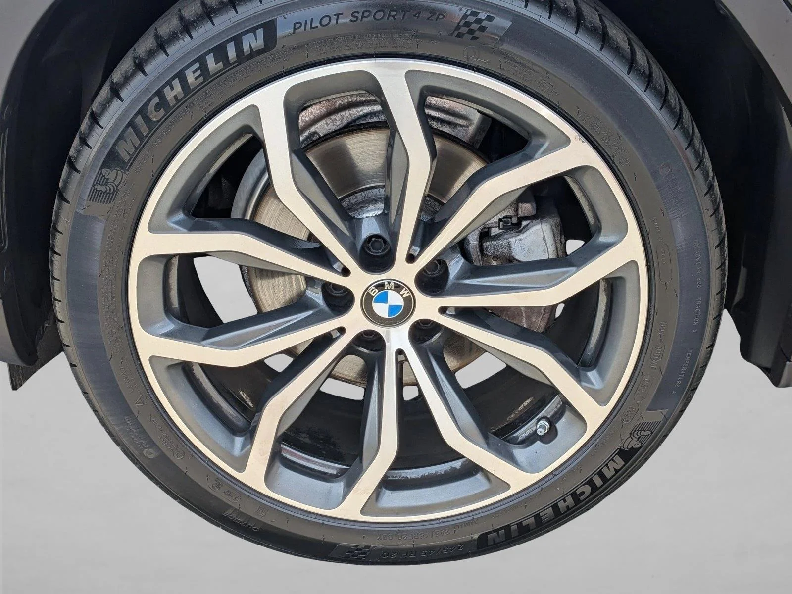 Used 2021 Black Sapphire Metallic BMW xDrive30i image 22