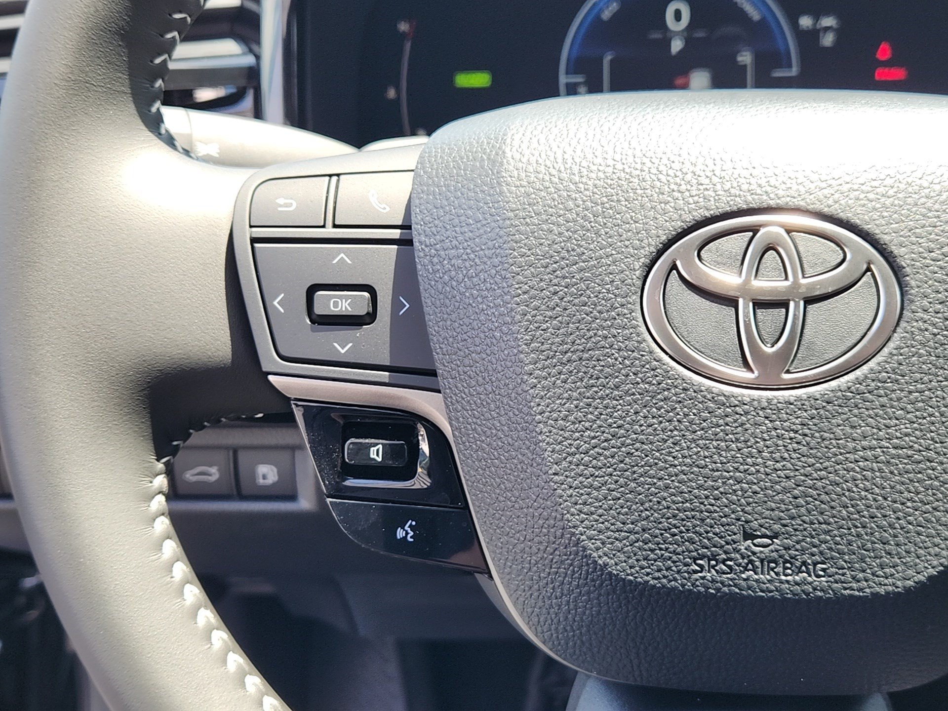2026 Toyota Camry SE - Photo 19