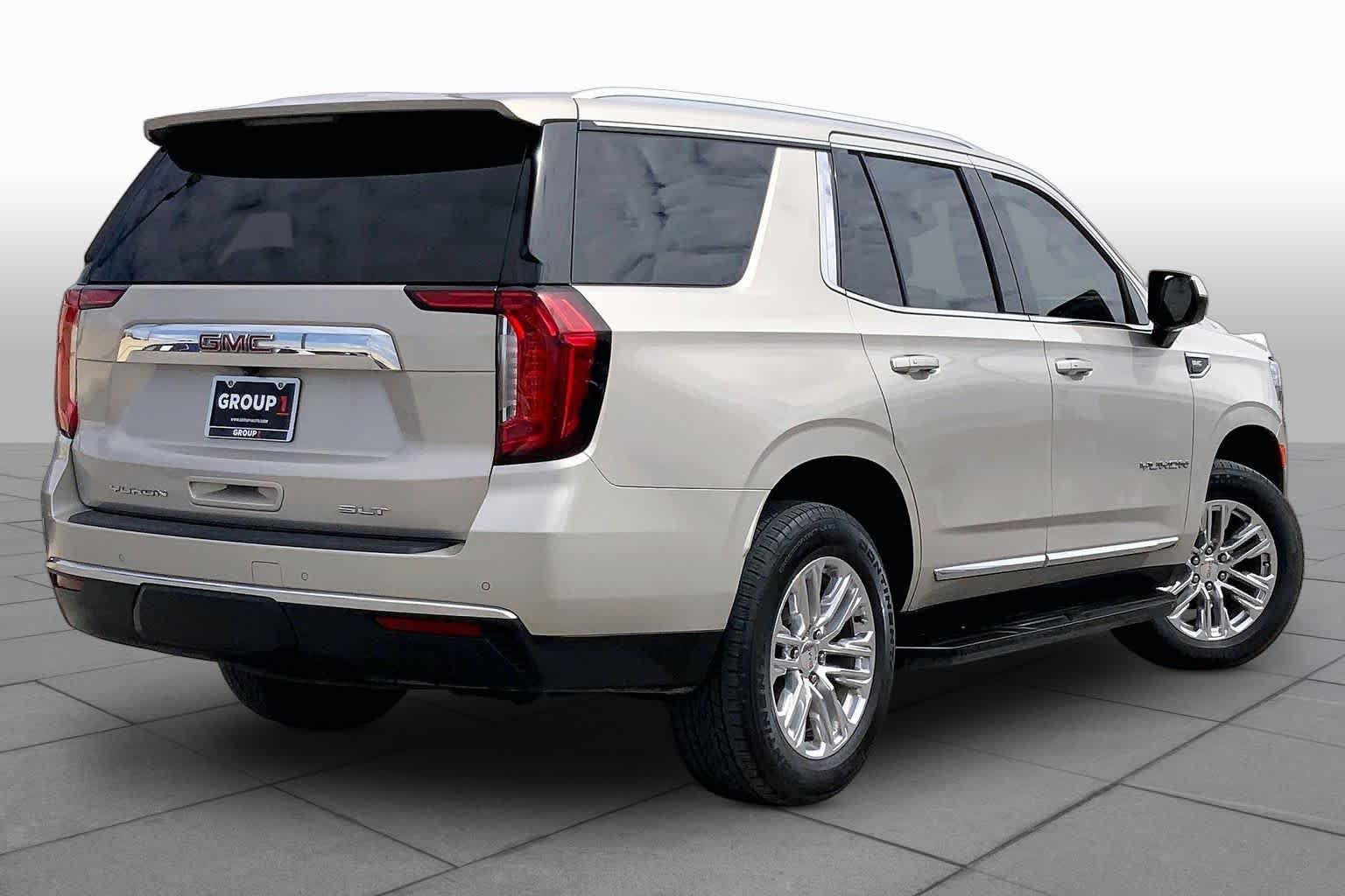 Used 2023 Pearl Beige Metallic GMC SLT image 14