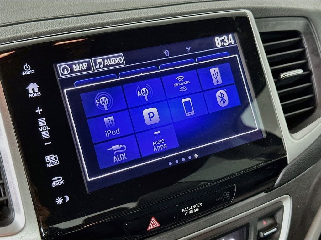 Used 2018 Obsidian Blue Pearl Honda RTL-T image 16