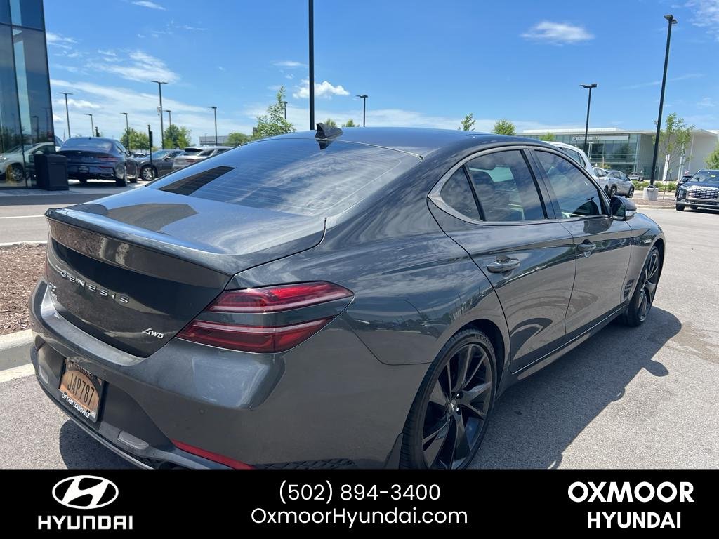 Used 2023 Makalu Gray Genesis 2.0T image 16