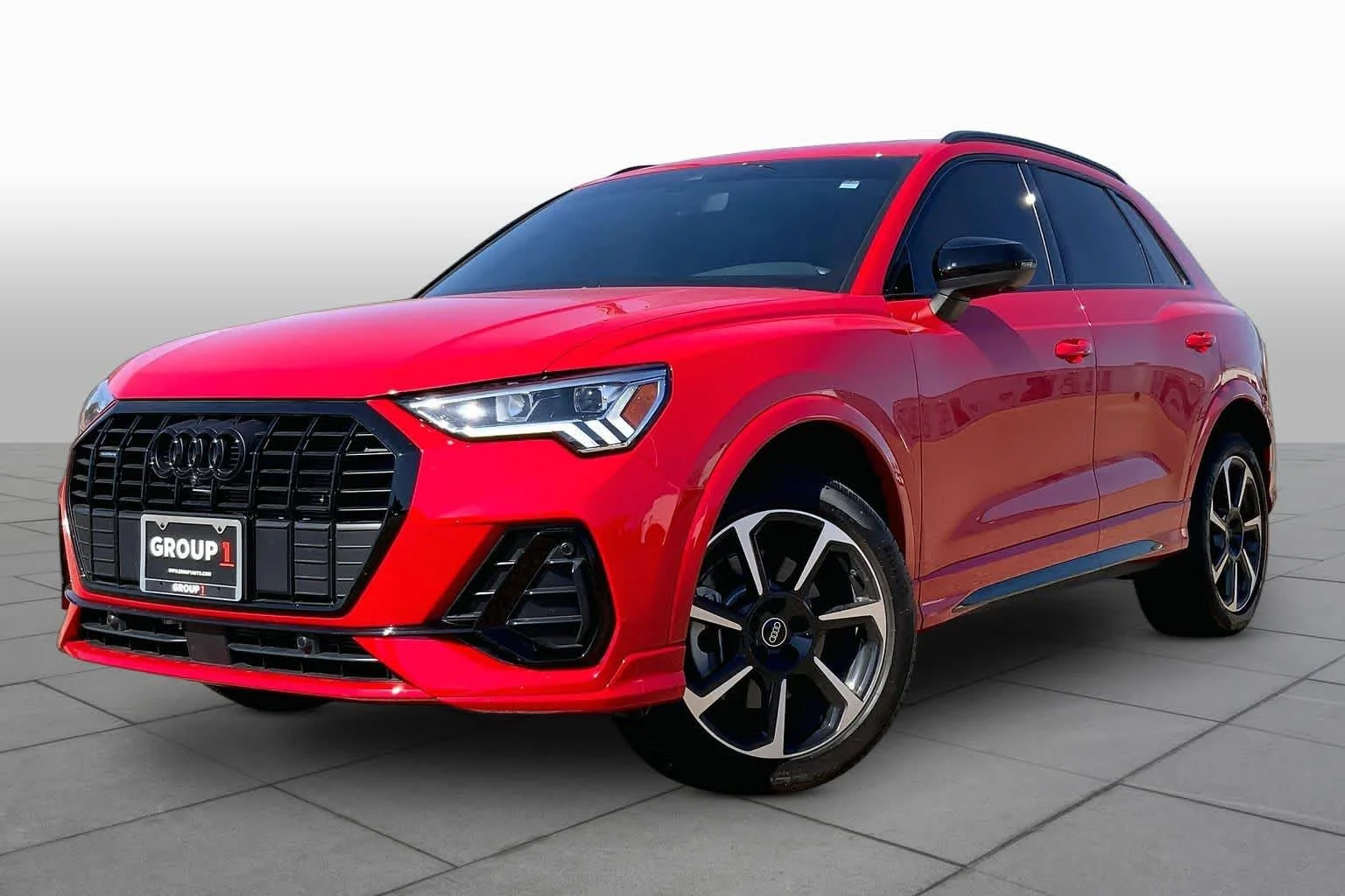 2025 Audi Q3 45 TFSI S Line Premium Plus quattro's photo