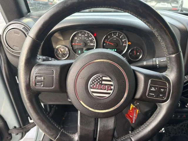 Used 2015 Gray Jeep Unlimited Sport image 38