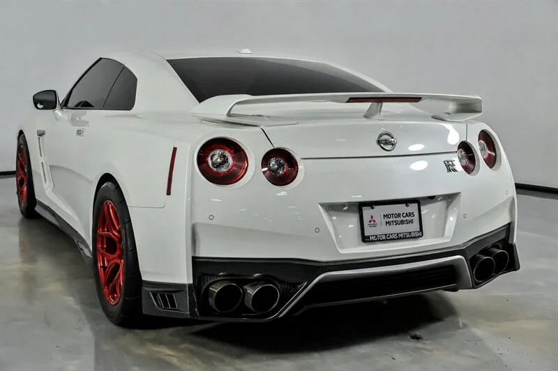 2019 Nissan GT-R Premium - Photo 9