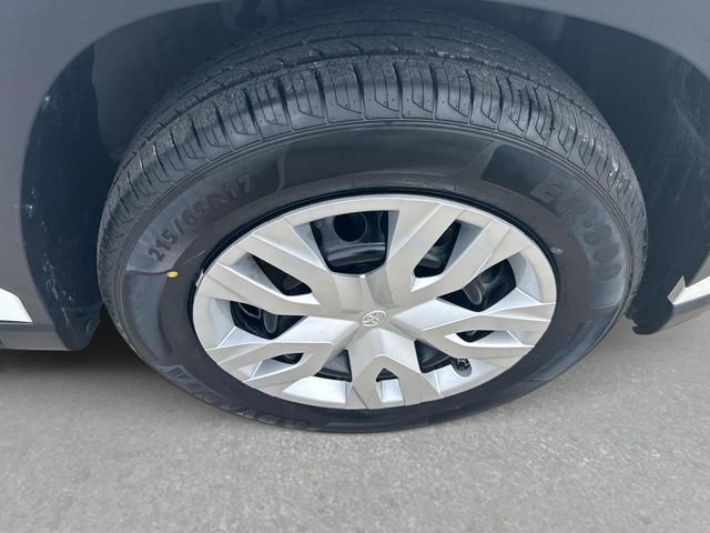 Used 2023 Beige Toyota L image 9