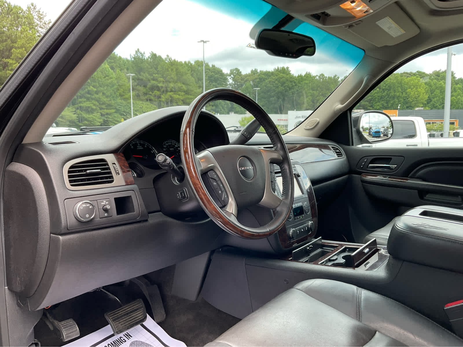 Used 2013 Onyx Black GMC Denali image 13