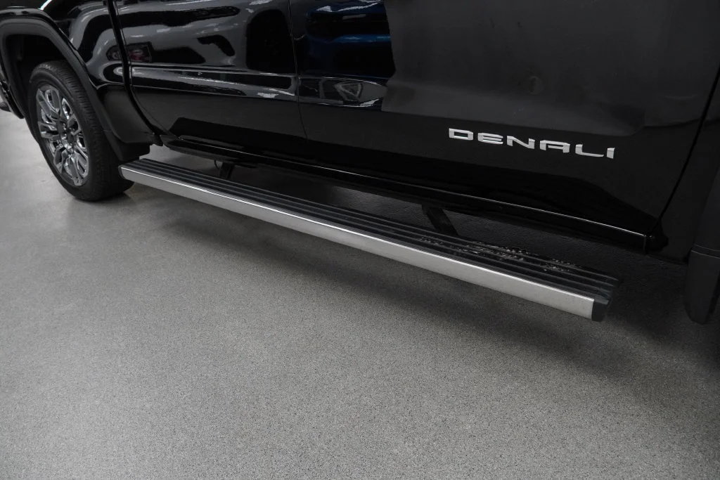 Used 2025 Onyx Black GMC Denali Ultimate image 39