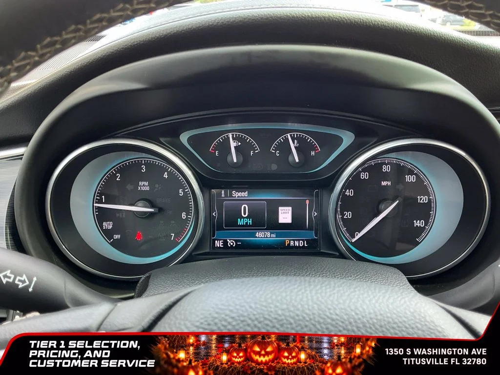Used 2018 SUMMIT WHITE Buick Essence image 30