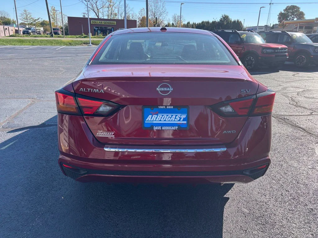 Certified Used 2023 Red Nissan 2.5 SV image 6